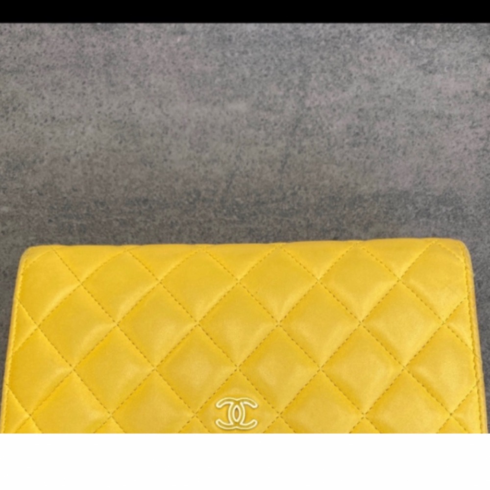 Real Chanel wallet yellow